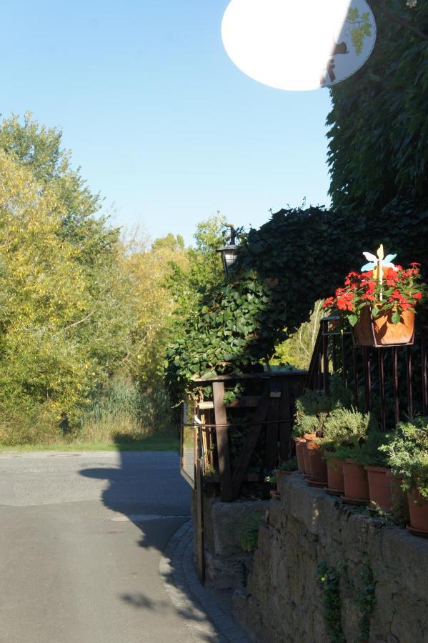 Wunderschoene Ferienwohnung In Winterhausen Mit Kueche, Bad Und Piano Kültér fotó